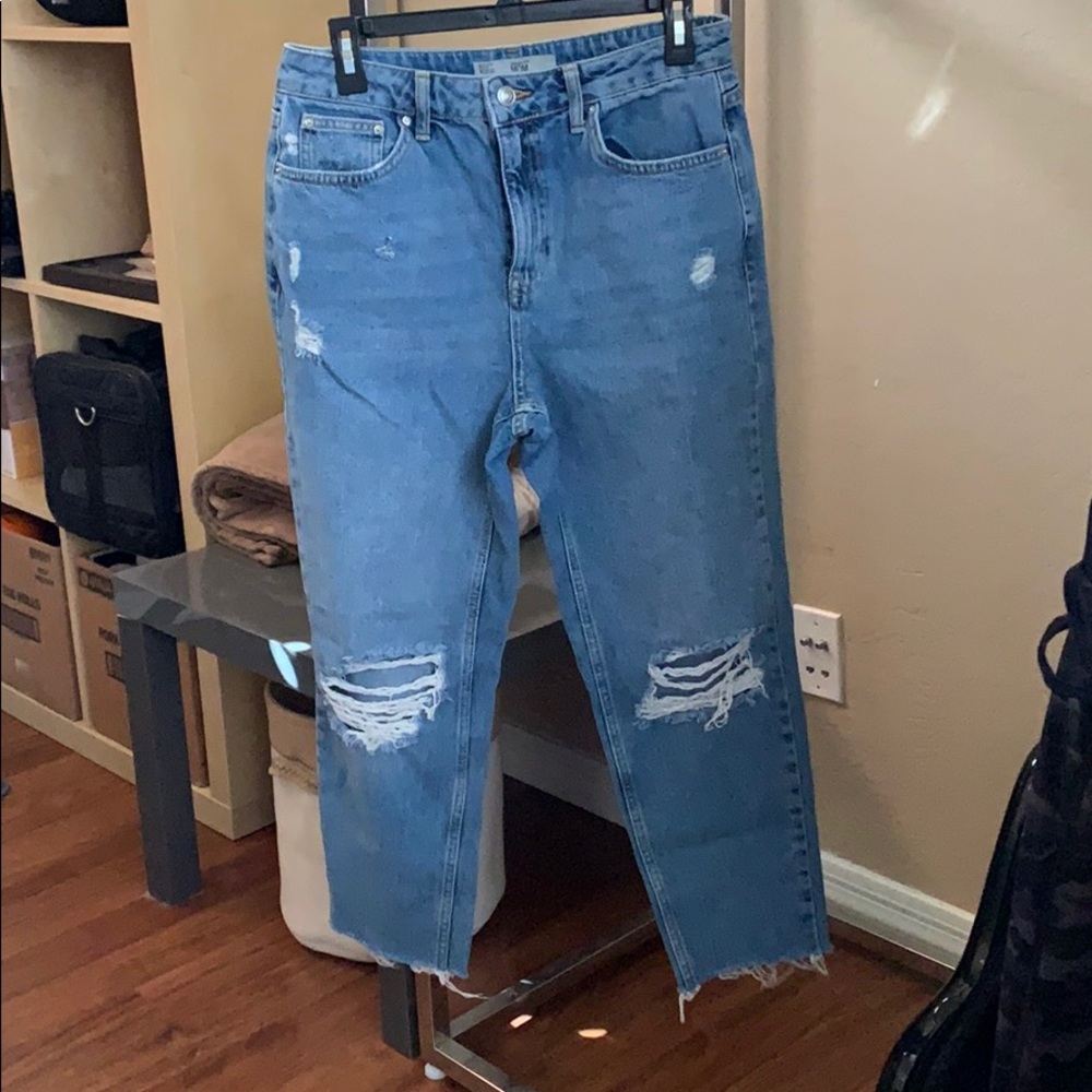 Topshop Moto distressed mom jeans- petite
